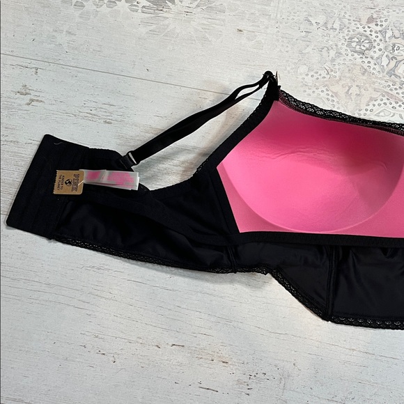 Pink Victorias Secret Black Lace Wireless Lightly Lined Bra Top XL - Picture 9 of 11